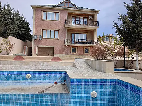 Satılır 6 otaqlı həyət evi 600 m² — Bakı, Badamdar 6 otaq 600.00 m²