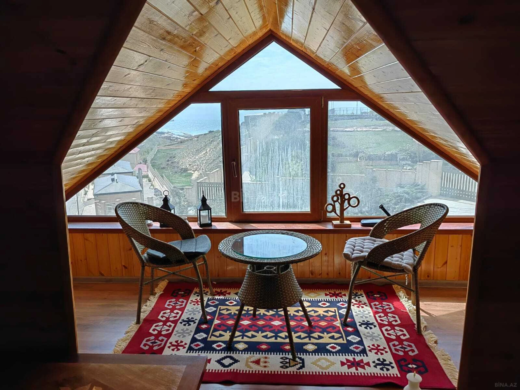 Satılır 6 otaqlı həyət evi 600 m²