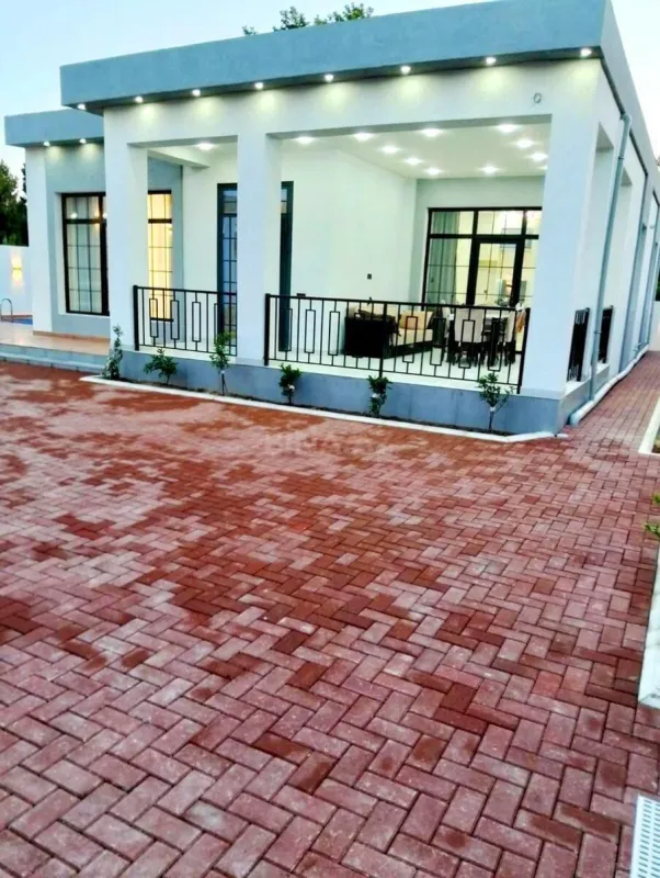 Satılır 4 otaqlı həyət evi 205 m²