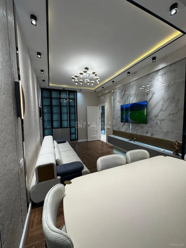 Satılır 2 otaqlı mənzil 61 m²