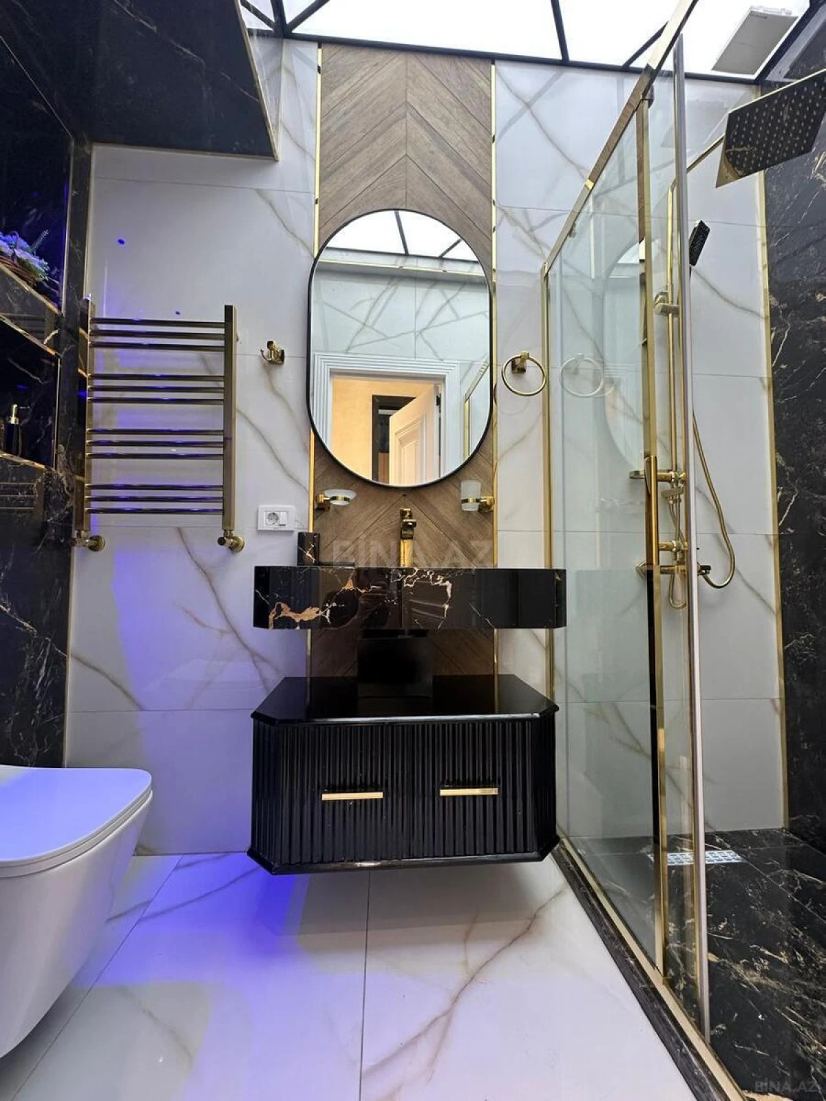 Satılır 2 otaqlı mənzil 61 m²