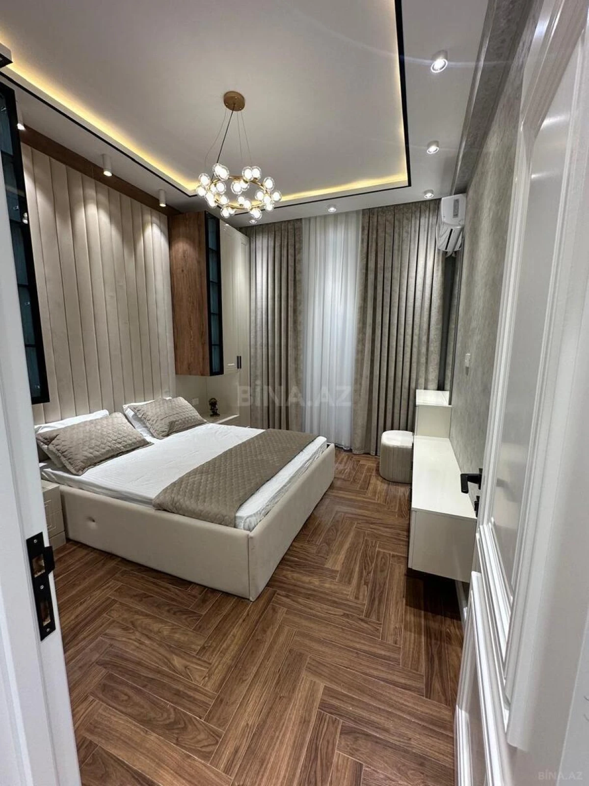 Satılır 2 otaqlı mənzil 61 m²