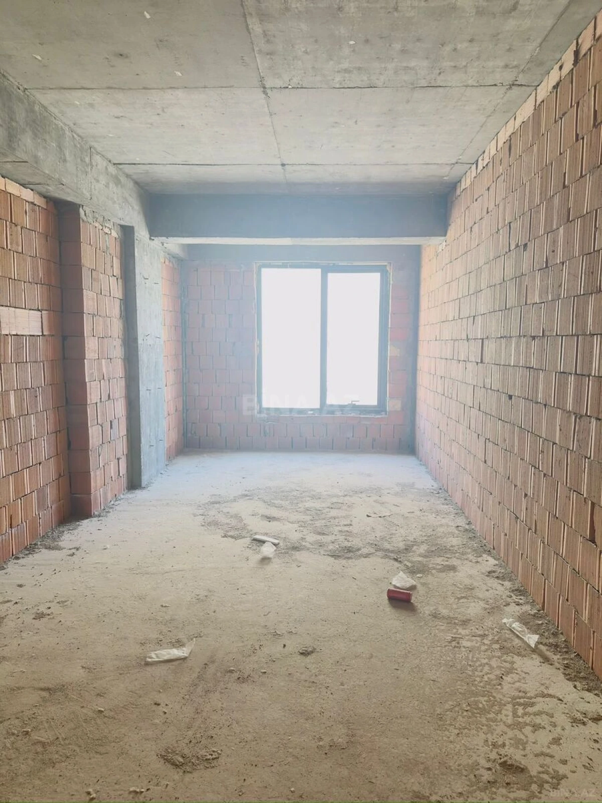 Satılır 2 otaqlı mənzil 112.5 m²