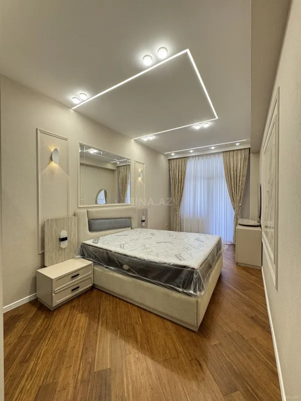 Satılır 2 otaqlı mənzil 68 m²