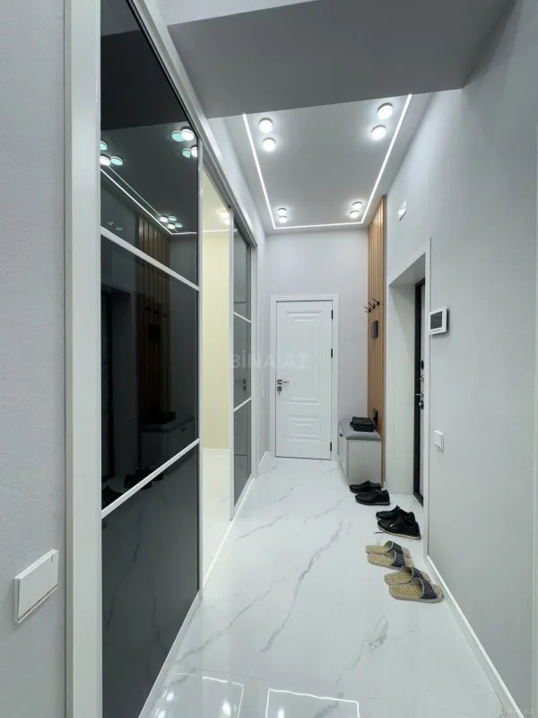 Satılır 2 otaqlı mənzil 68 m²