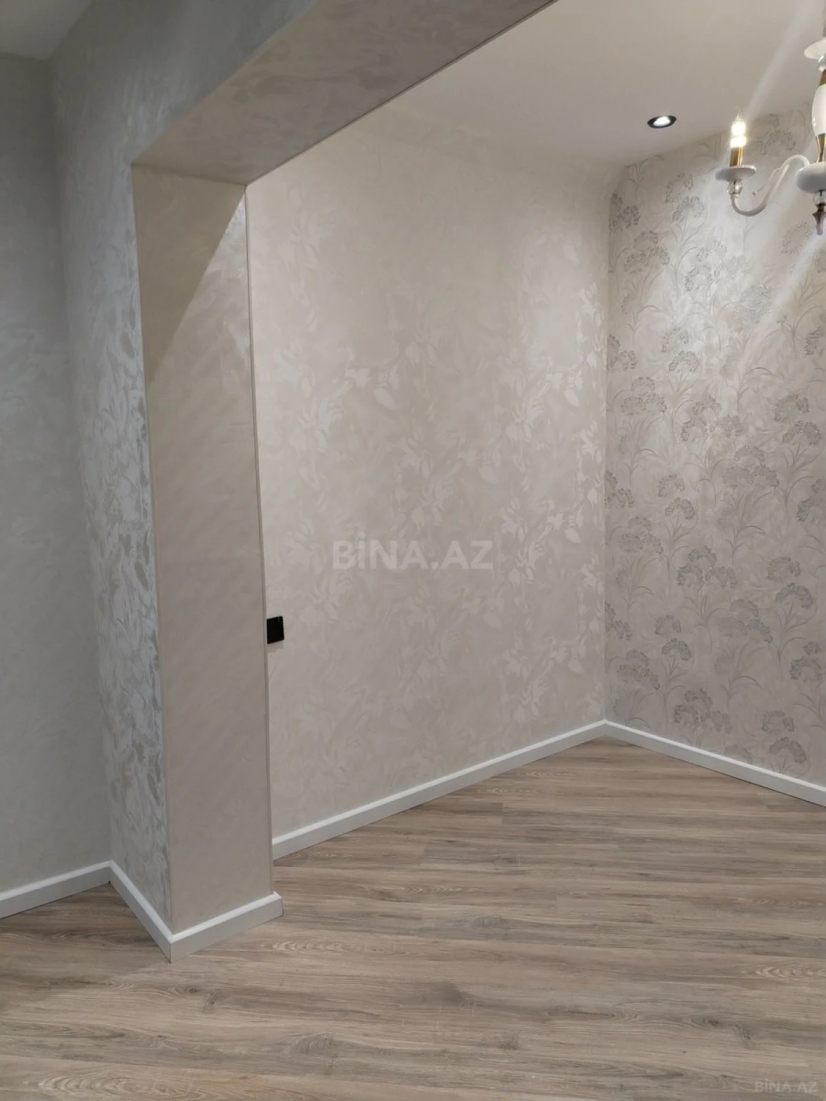 Satılır 2 otaqlı mənzil 45 m²