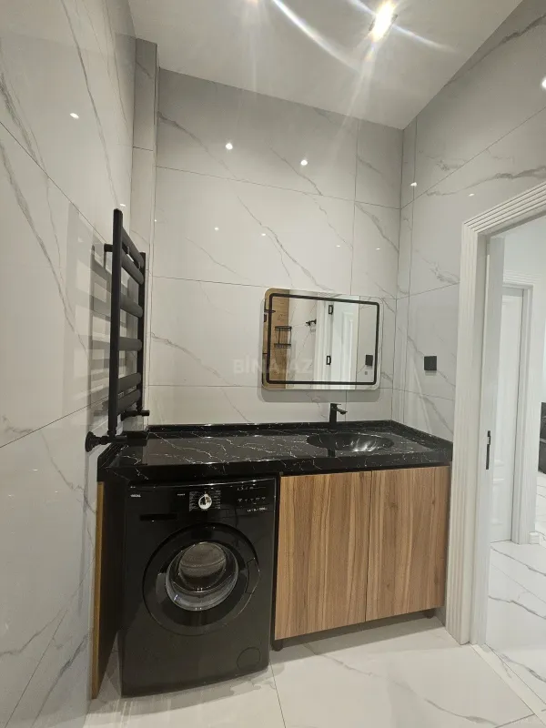 Kirayə verilir 2 otaqlı mənzil 75 m²
