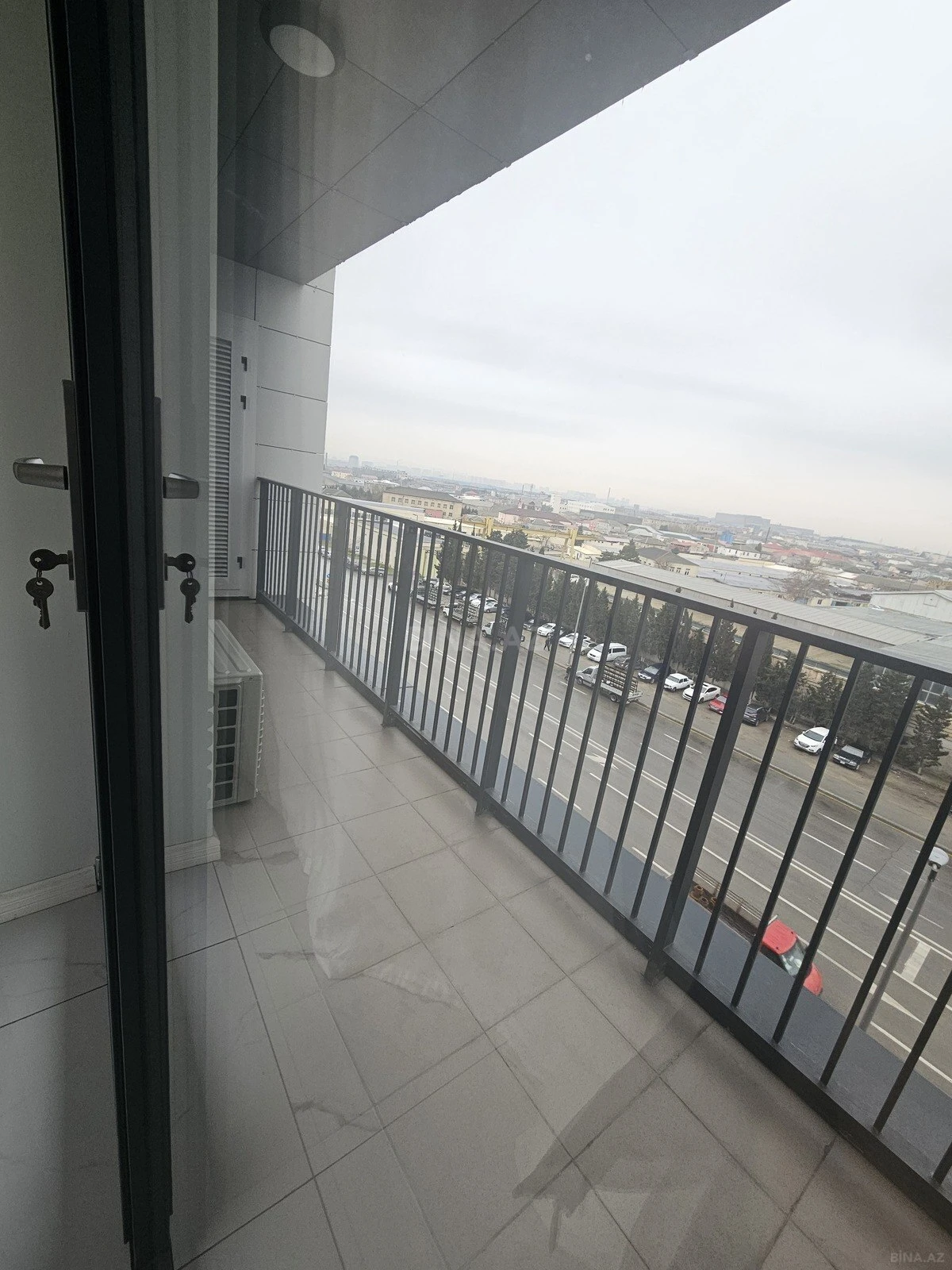 Kirayə verilir 2 otaqlı mənzil 75 m²