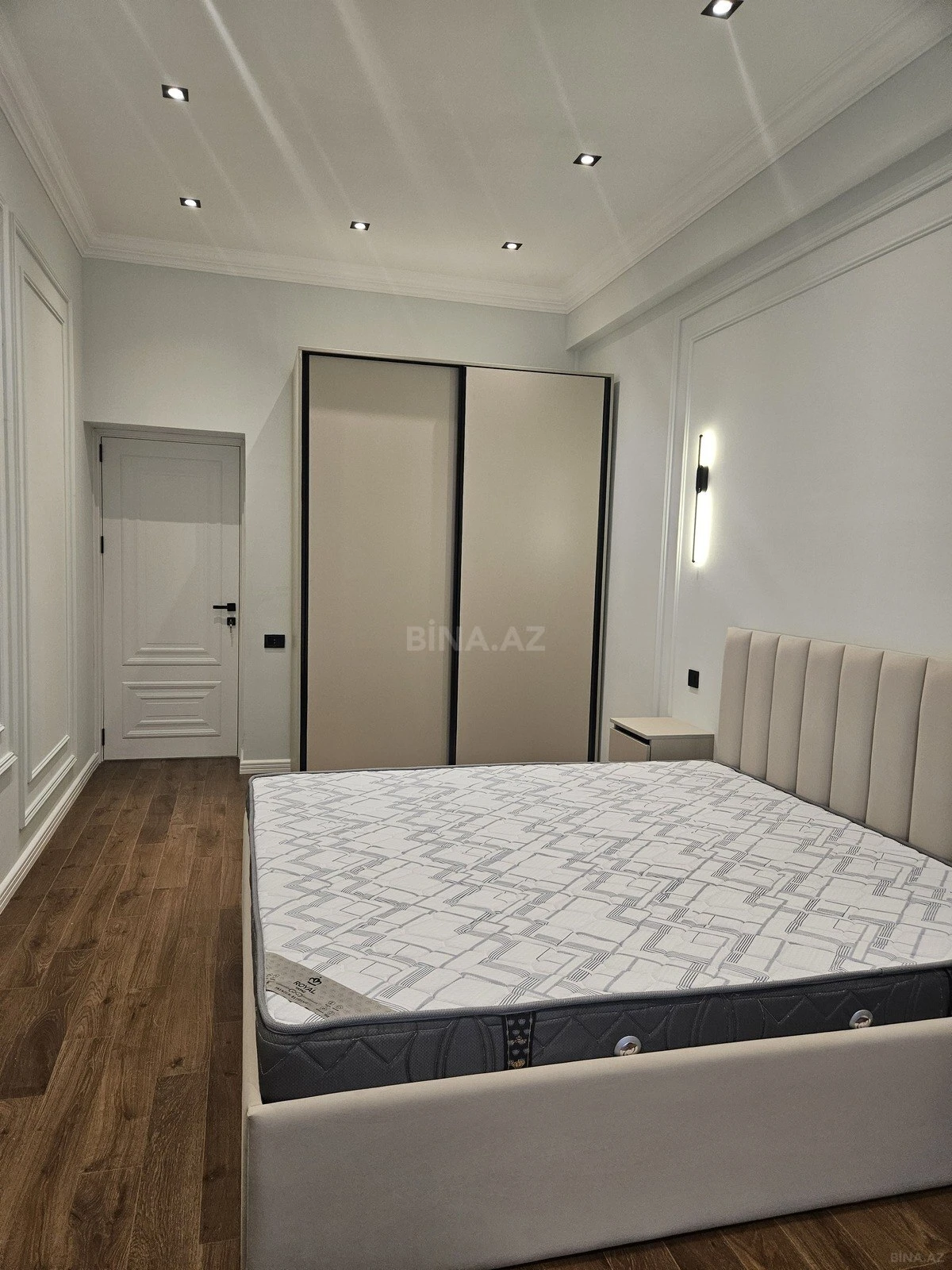 Kirayə verilir 2 otaqlı mənzil 75 m²
