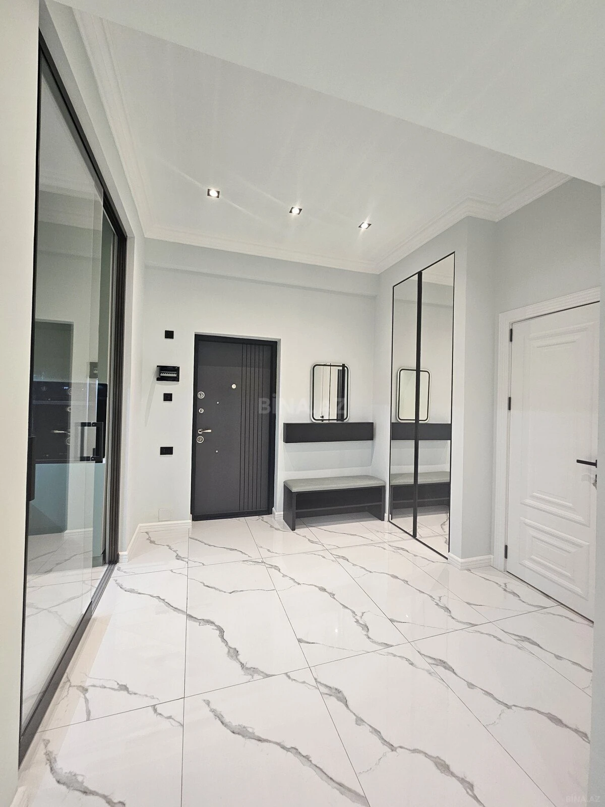 Kirayə verilir 2 otaqlı mənzil 75 m²