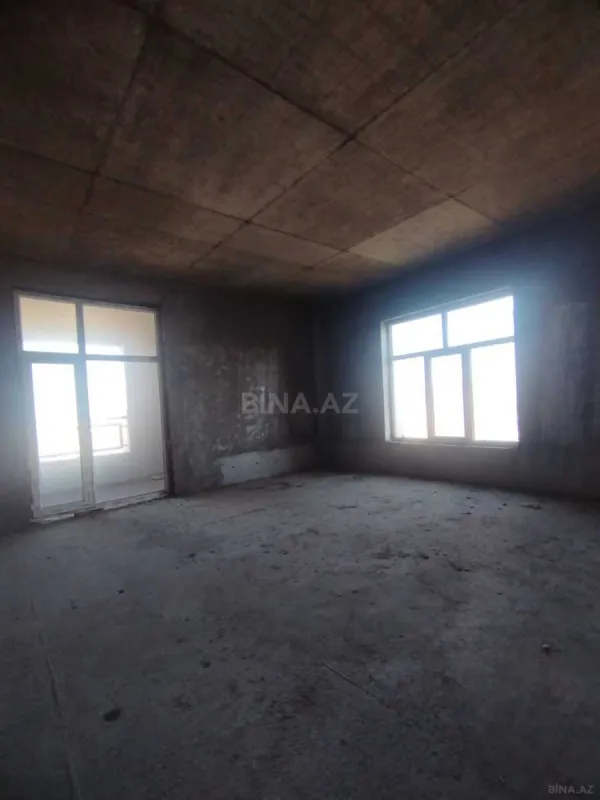 Satılır 2 otaqlı mənzil 86 m²