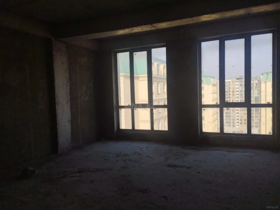Satılır 2 otaqlı mənzil 86 m²