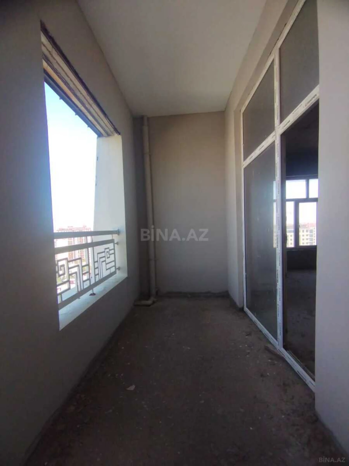 Satılır 2 otaqlı mənzil 86 m²