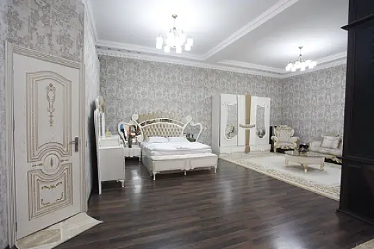 Satılır 5 otaqlı həyət evi 800 m²
