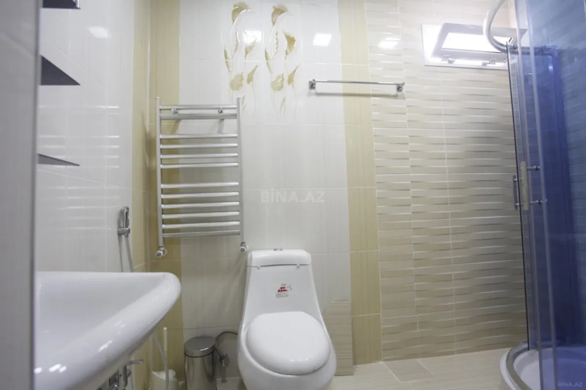 Satılır 5 otaqlı həyət evi 800 m²