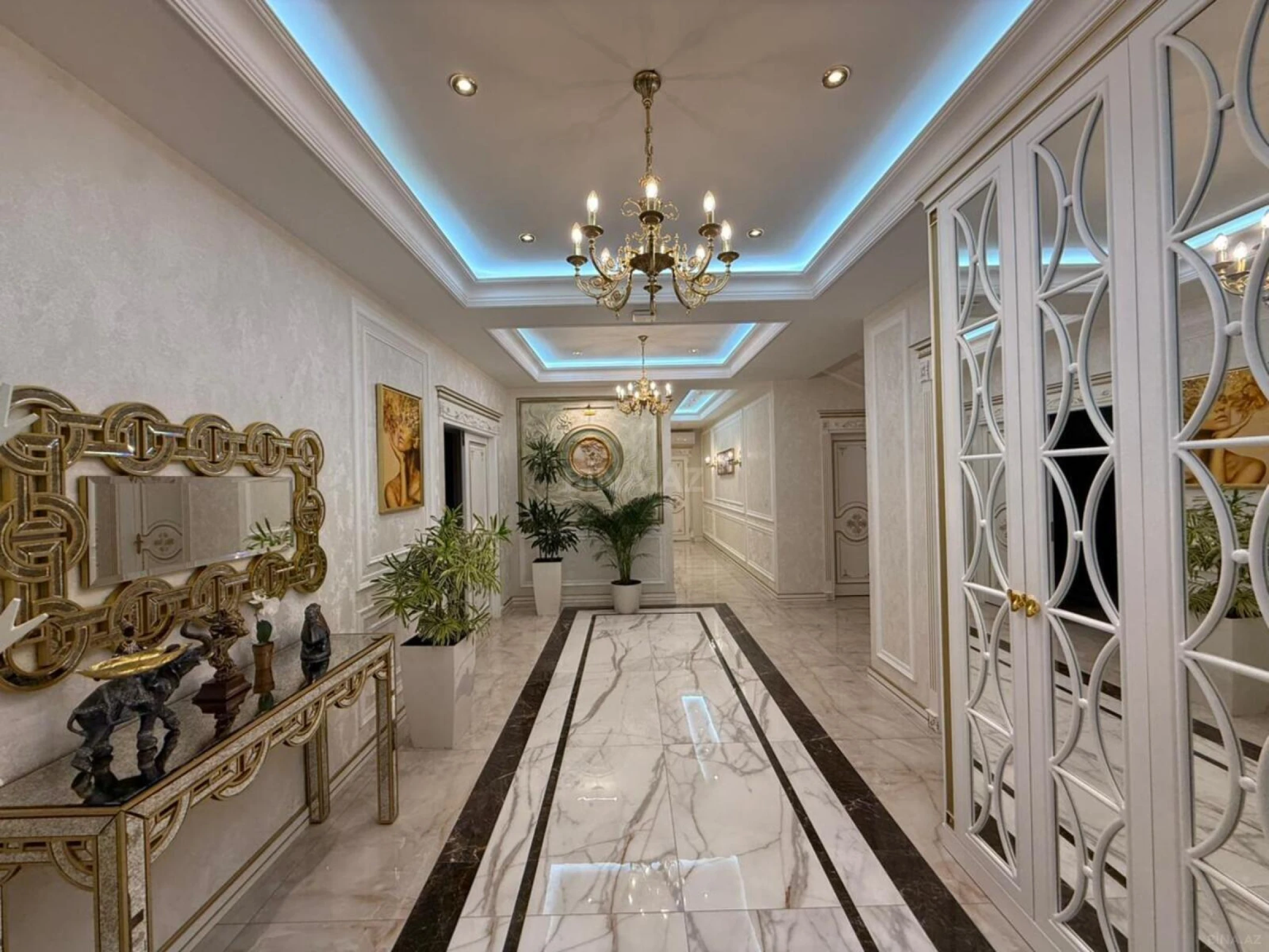 Kirayə verilir 6 otaqlı həyət evi 500 m²