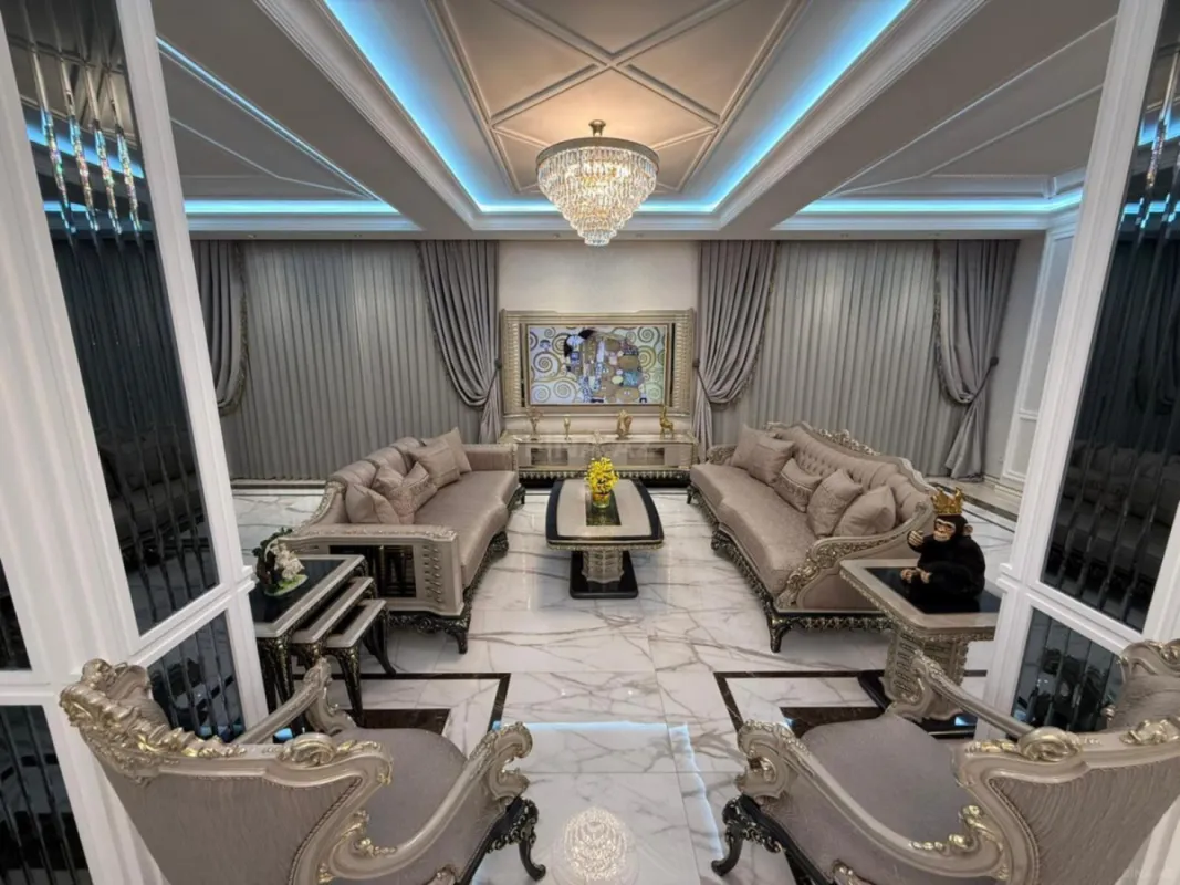 Kirayə verilir 6 otaqlı həyət evi 500 m²