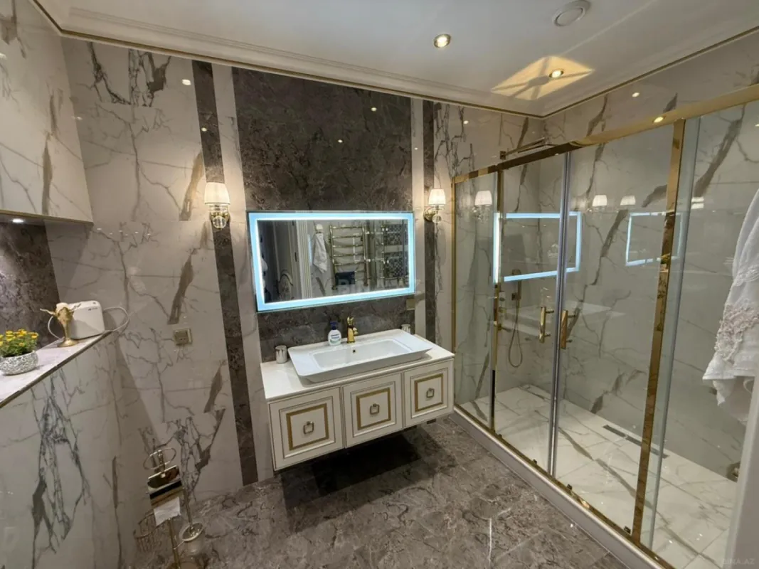 Kirayə verilir 6 otaqlı həyət evi 500 m²