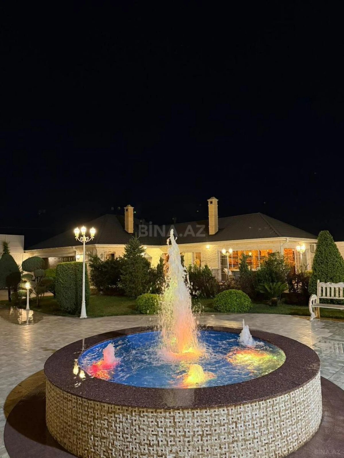 Kirayə verilir 6 otaqlı həyət evi 500 m²