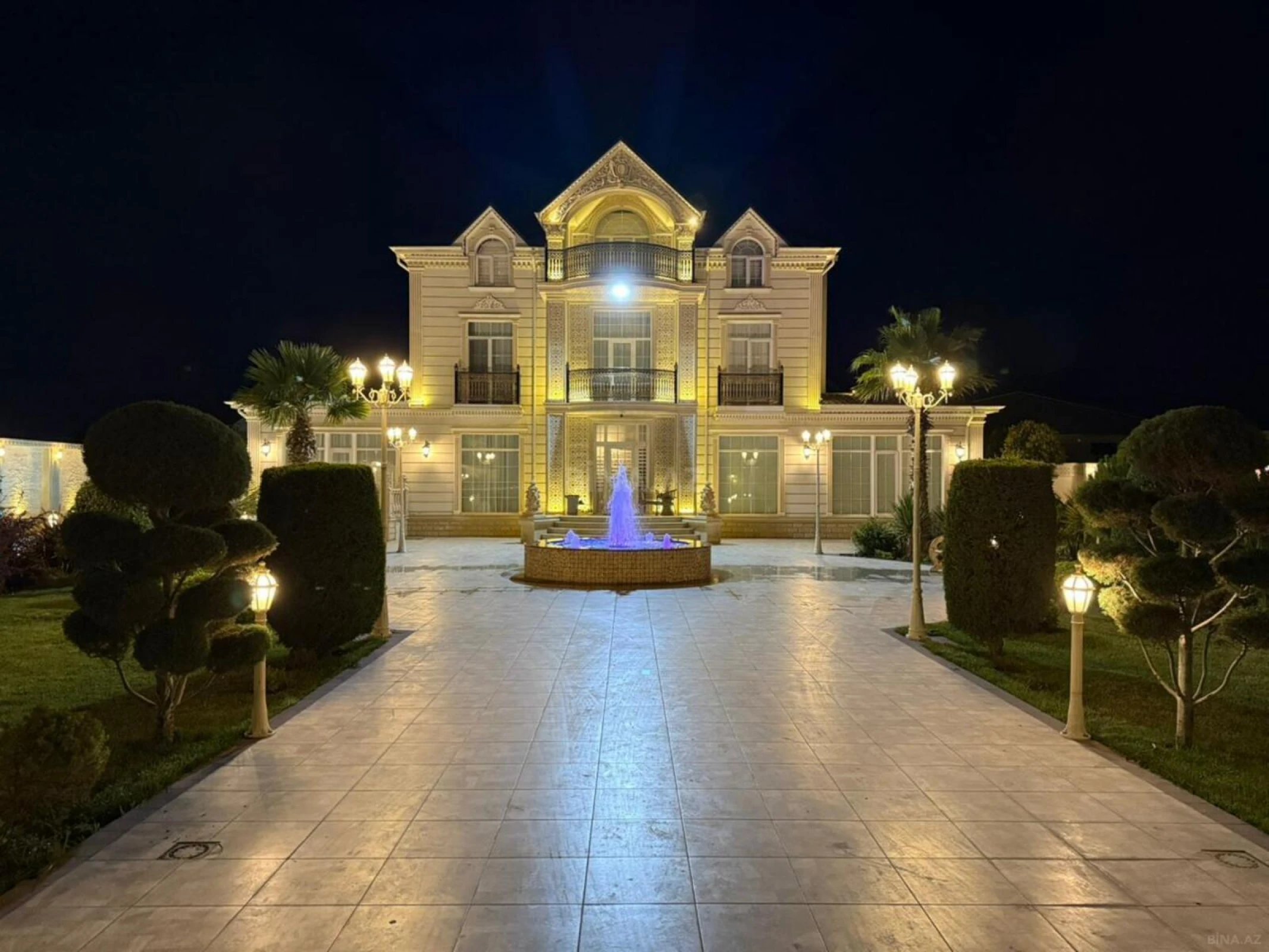 Kirayə verilir 6 otaqlı həyət evi 500 m²