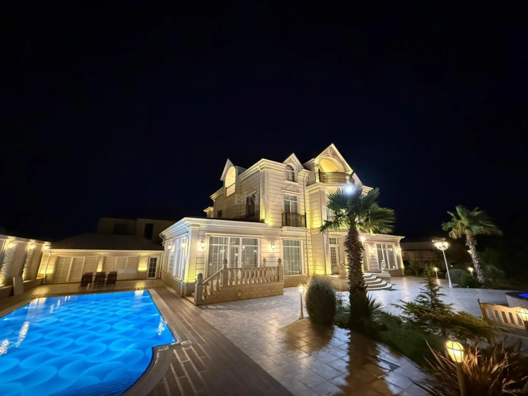 Kirayə verilir 6 otaqlı həyət evi 500 m²