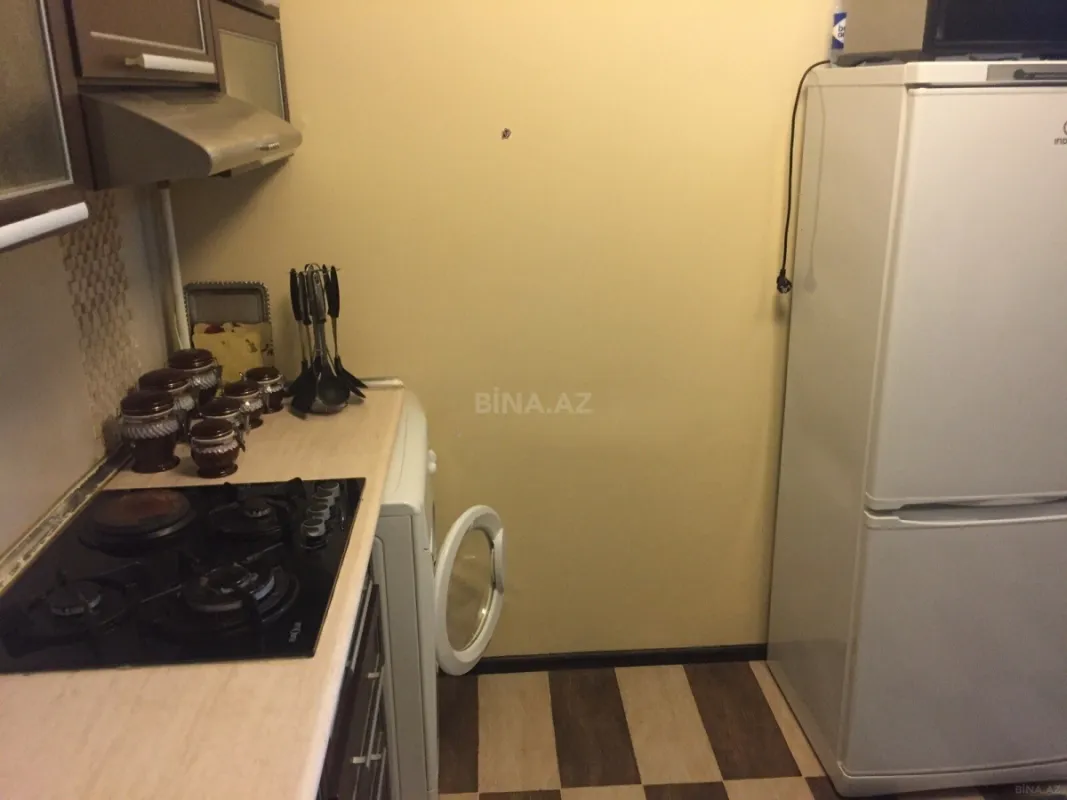 Kirayə verilir 2 otaqlı mənzil 80 m²
