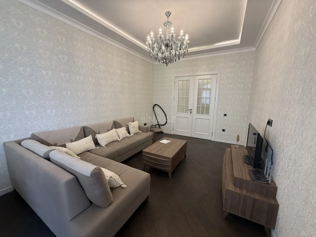 Satılır 2 otaqlı mənzil 86 m²