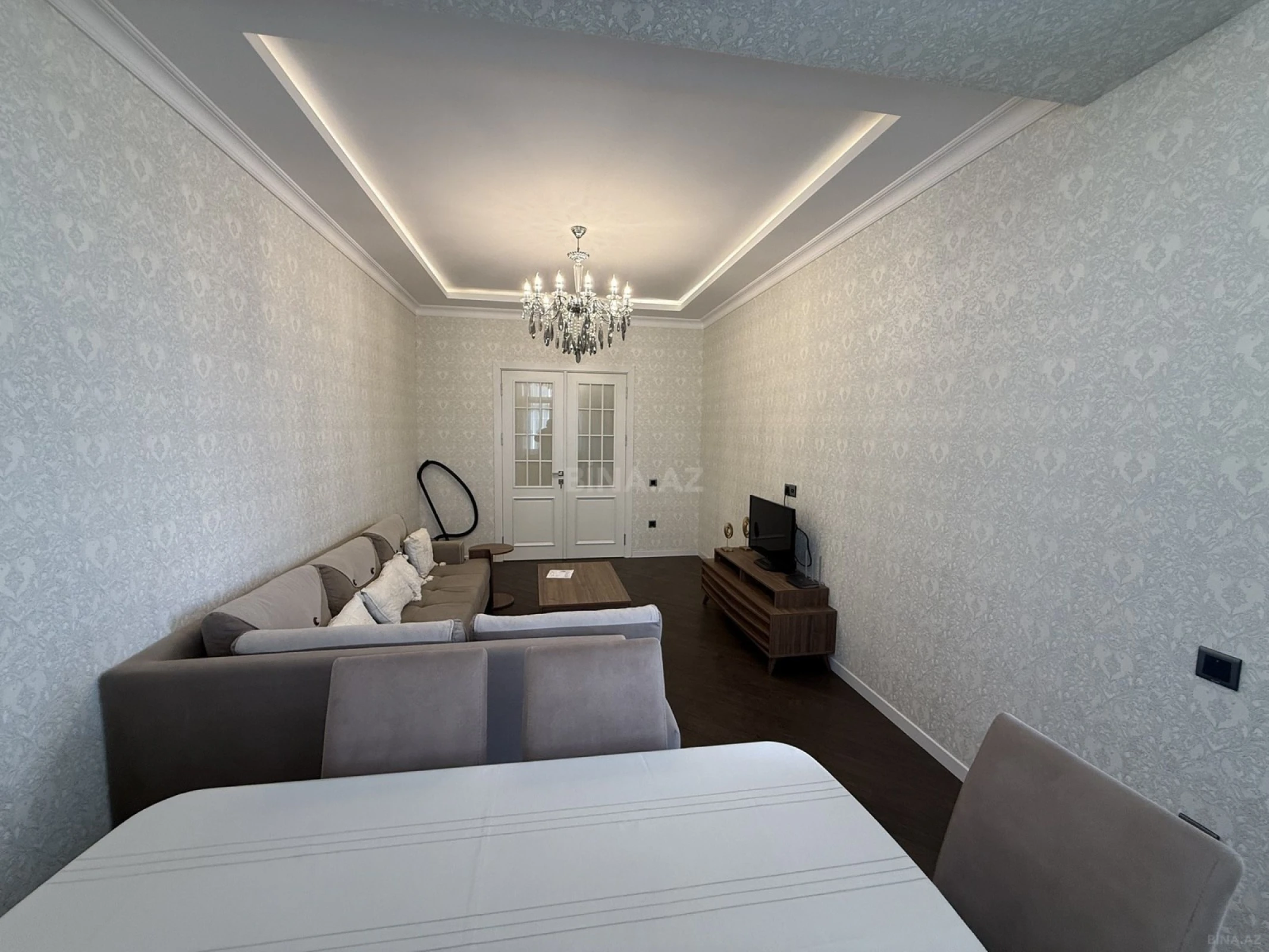 Satılır 2 otaqlı mənzil 86 m²