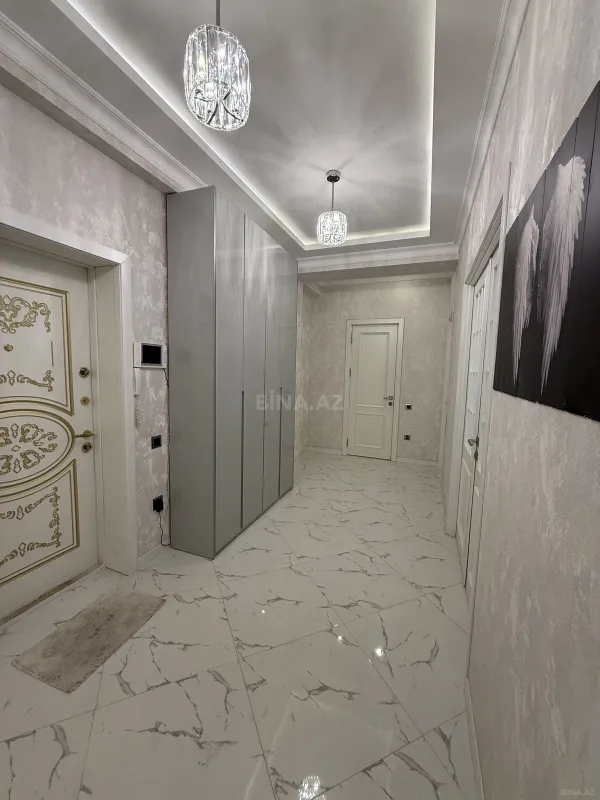 Satılır 2 otaqlı mənzil 86 m²