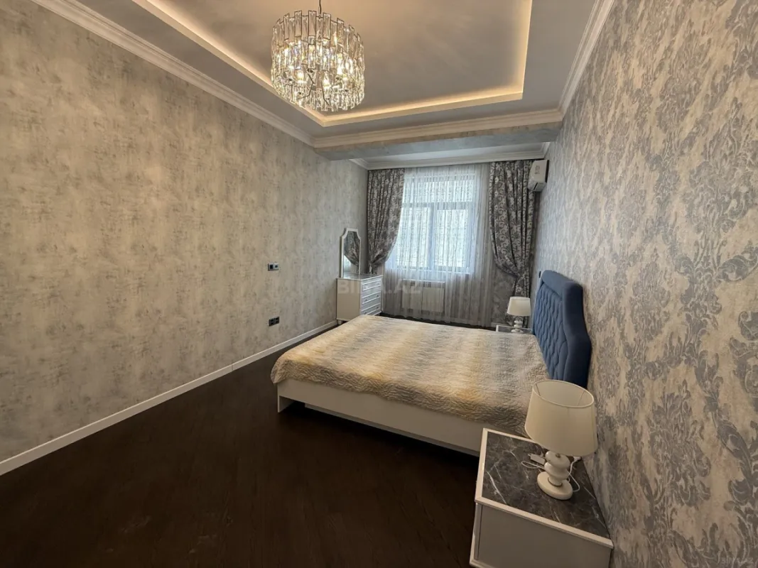 Satılır 2 otaqlı mənzil 86 m²