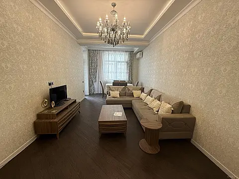 Satılır 2 otaqlı mənzil 86 m²