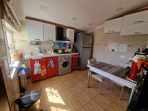 Satılır 3 otaqlı mənzil 108 m²