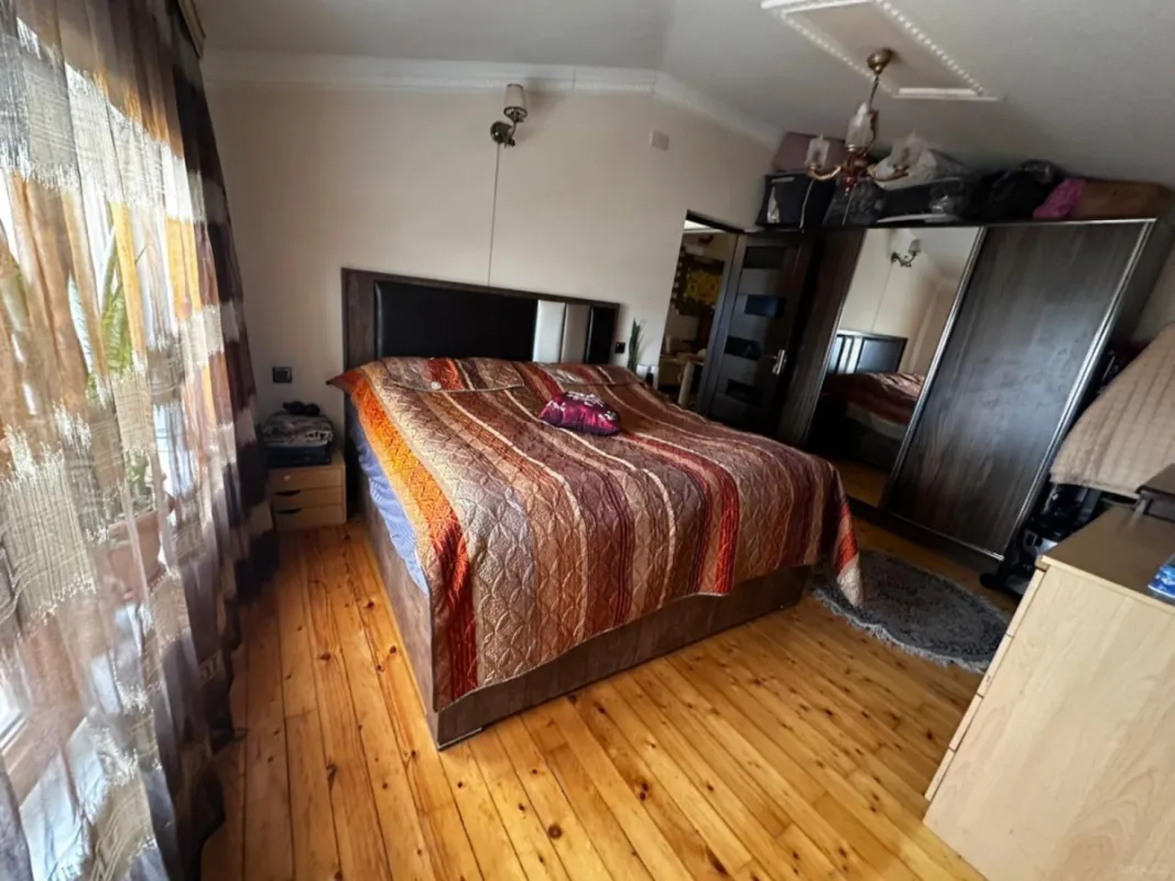 Satılır 3 otaqlı mənzil 108 m²