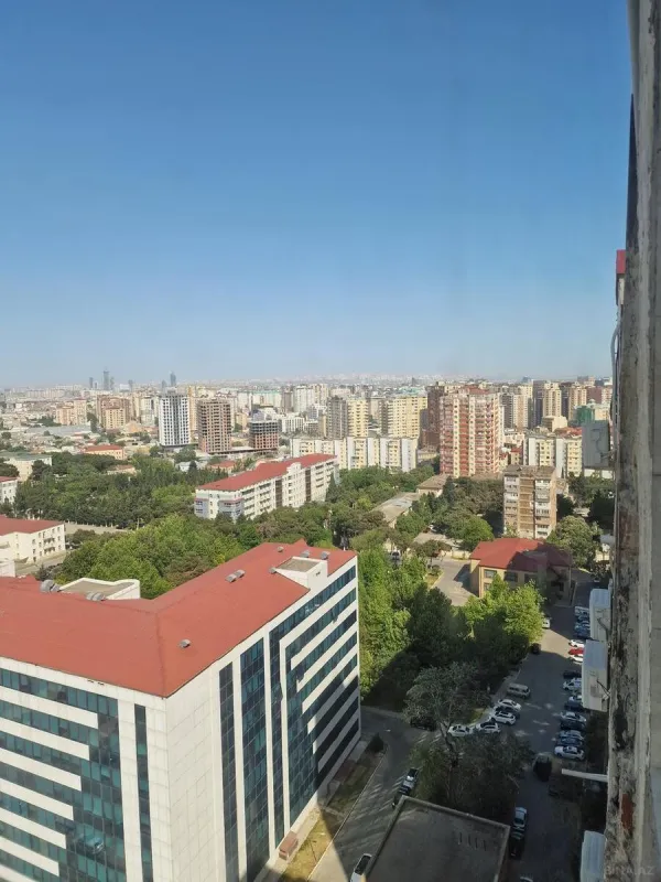 Satılır 3 otaqlı mənzil 108 m²