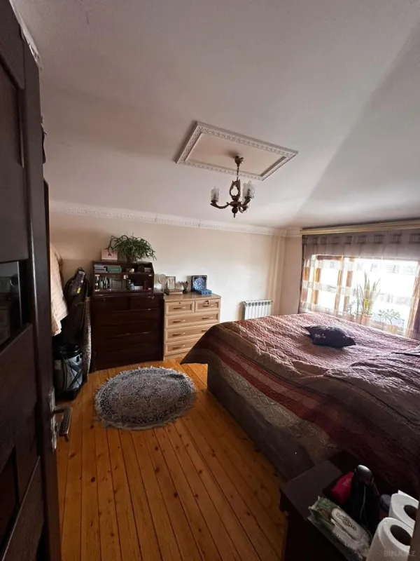 Satılır 3 otaqlı mənzil 108 m²