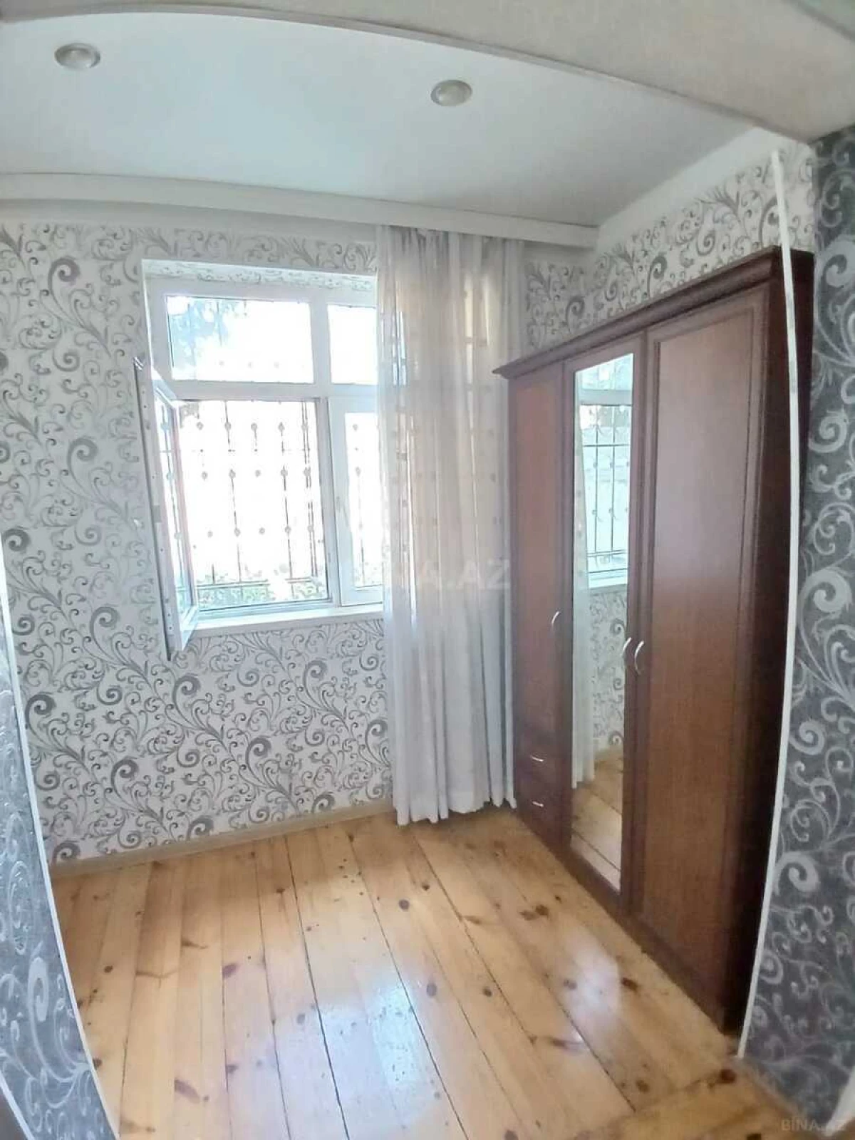 Satılır 1 otaqlı mənzil 45 m²