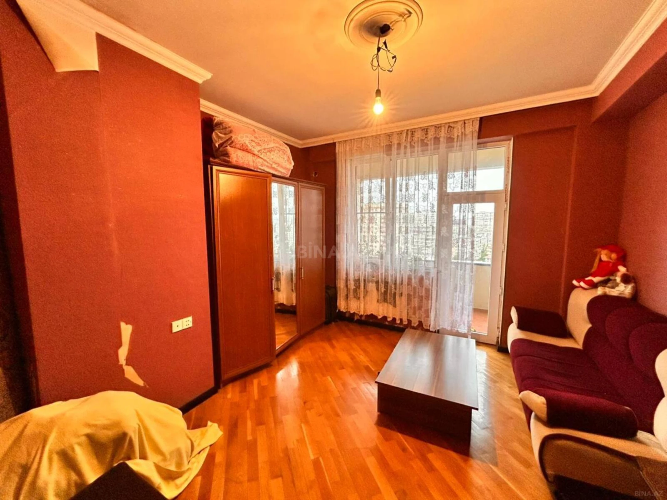 Satılır 3 otaqlı mənzil 97 m²