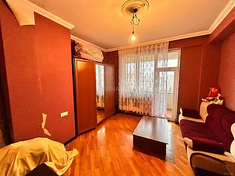 Satılır 3 otaqlı mənzil 97 m²
