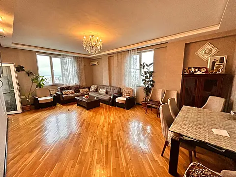 Satılır 3 otaqlı mənzil 97 m² — Bakı, Şəhər mərkəzi 3 otaq 97.00 m²