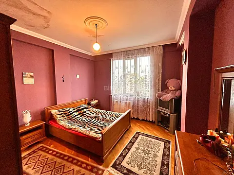 Satılır 3 otaqlı mənzil 97 m²