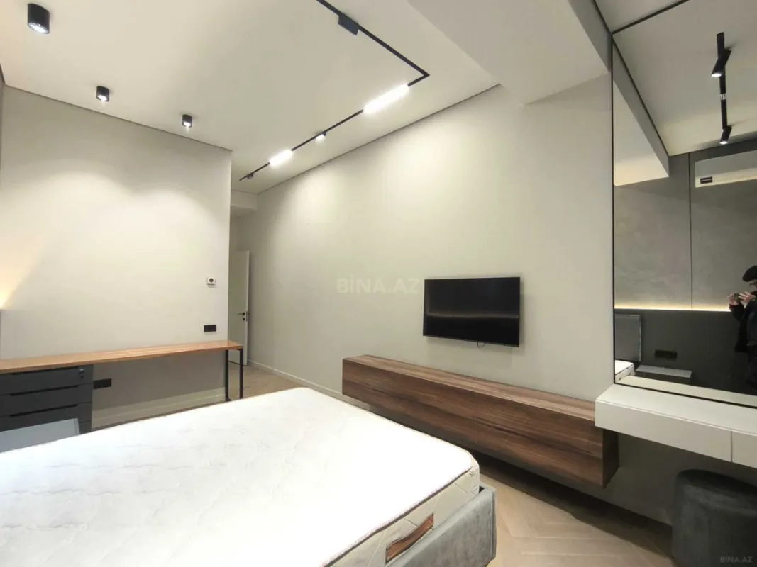 Kirayə verilir 2 otaqlı mənzil 80 m²