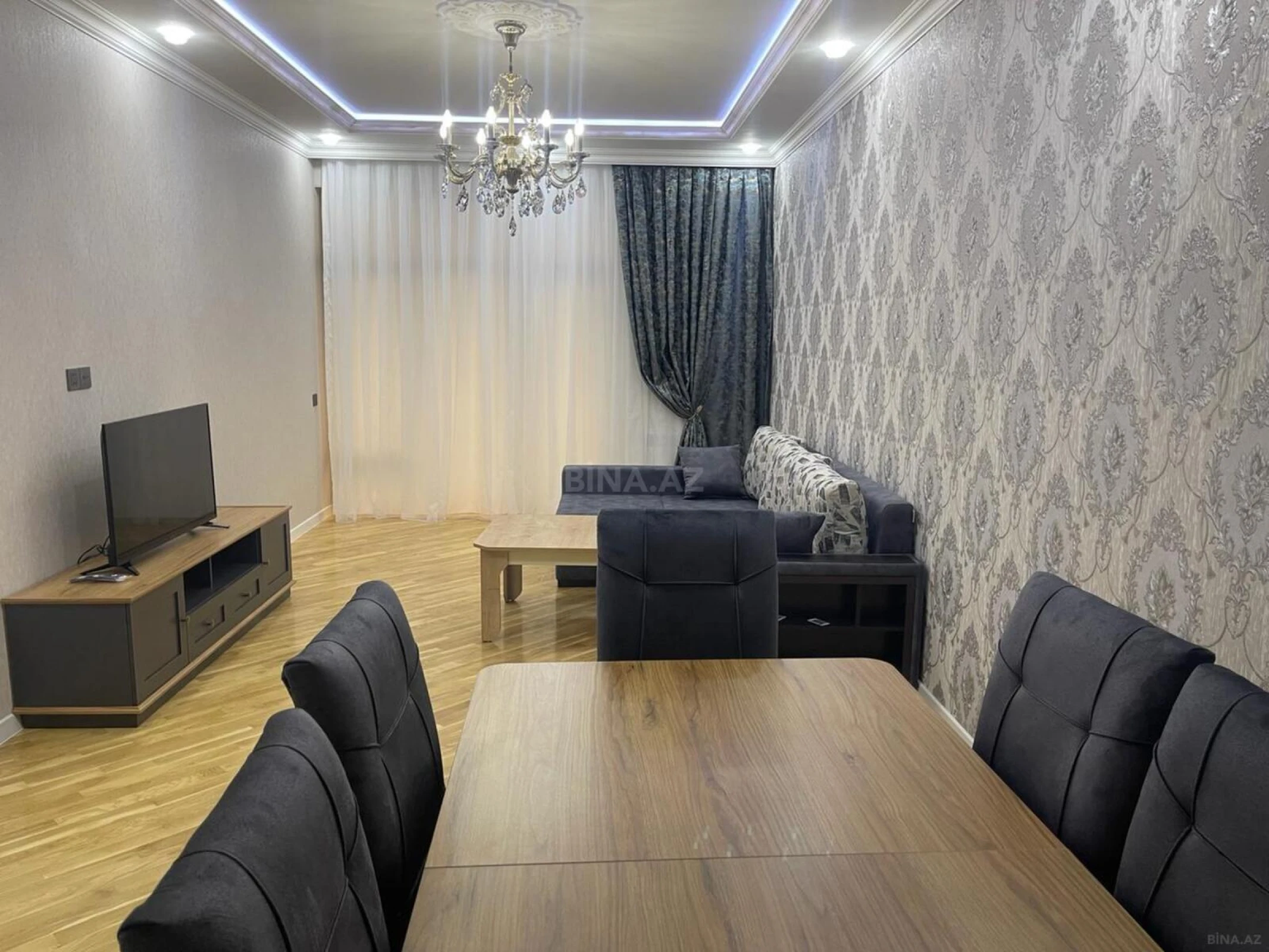 Kirayə verilir 3 otaqlı mənzil 119 m²