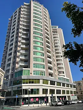 Kirayə verilir 4 otaqlı mənzil 270 m² — Bakı, Sahil qəs. 4 otaq 270.00 m²