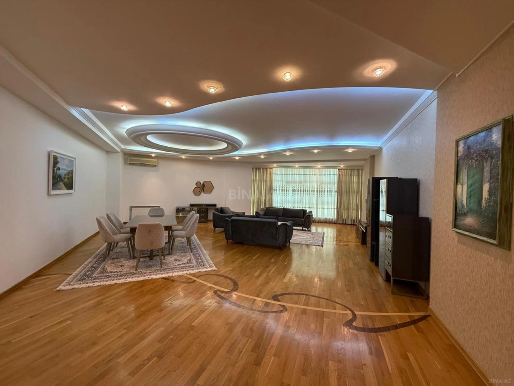 Kirayə verilir 4 otaqlı mənzil 270 m²