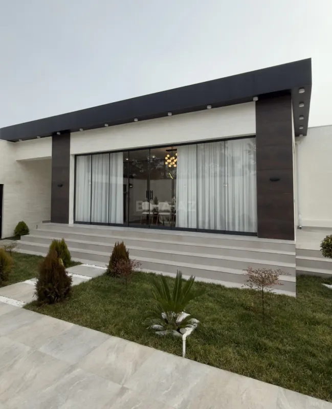 Satılır 5 otaqlı həyət evi 240 m²
