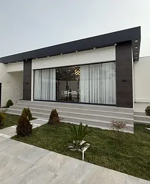 Satılır 5 otaqlı həyət evi 240 m²