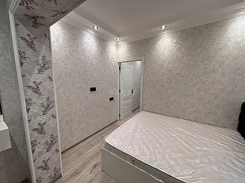 Satılır 2 otaqlı mənzil 47 m²