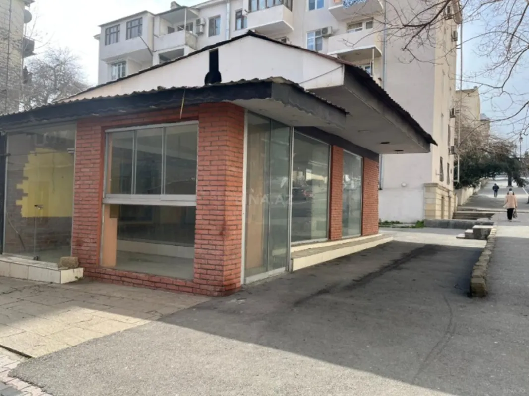 Kirayə verilir obyekt 220 m²