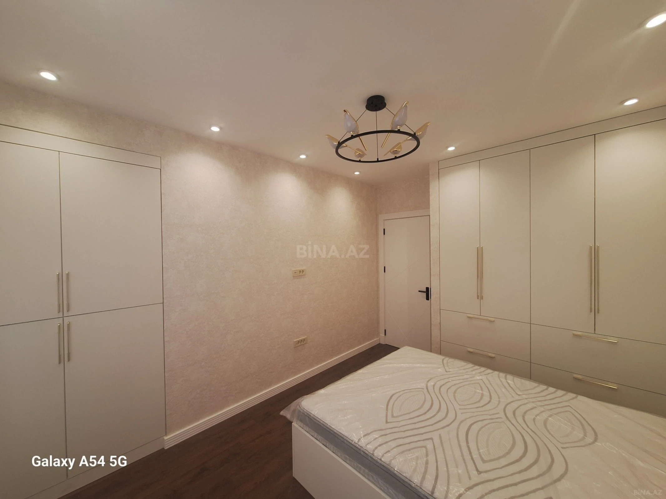 Satılır 2 otaqlı mənzil 51 m²