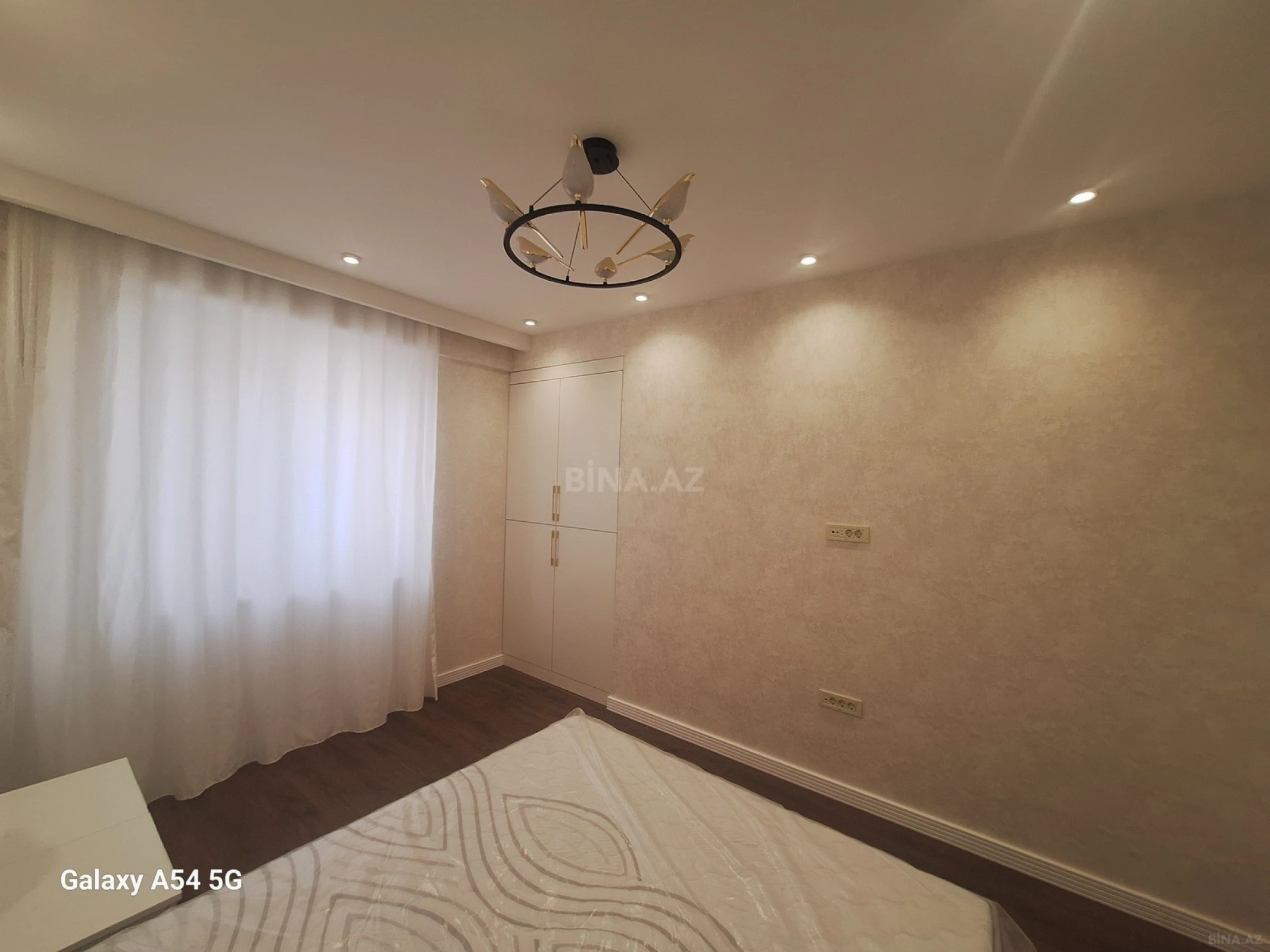 Satılır 2 otaqlı mənzil 51 m²